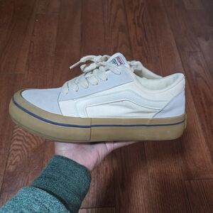 Vans Men's Cream and Brown Sneakers